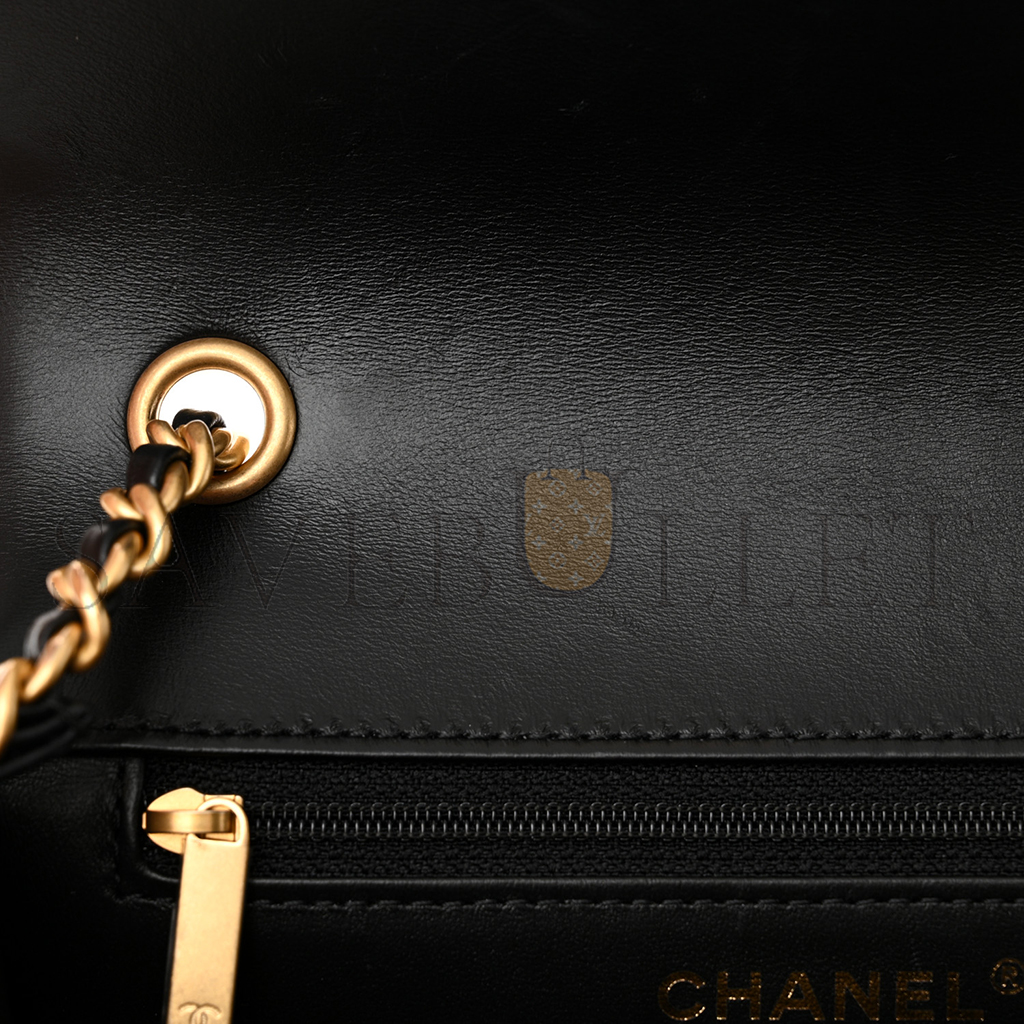 CHANEL MASTER MINI OVERSIZED CC FLAP BAG IN SHINY QUILTED LAMBSKIN BLACK AS5026 (19*13.5*7cm)